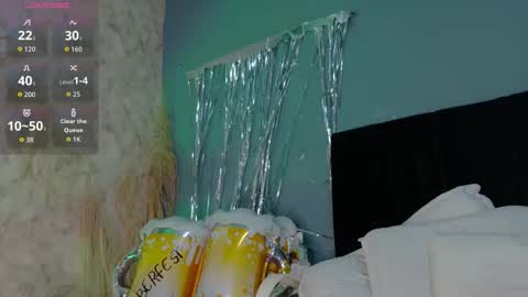 Snapshot of _gretta1 chatting on 09.26.25 Gretta online show from 09.26.25