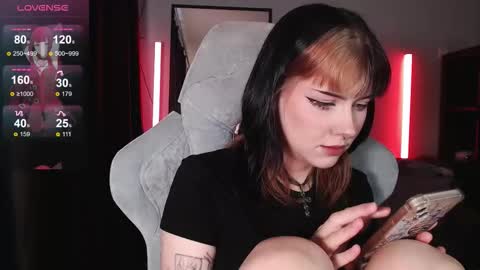 Tori online show from 10.11.25