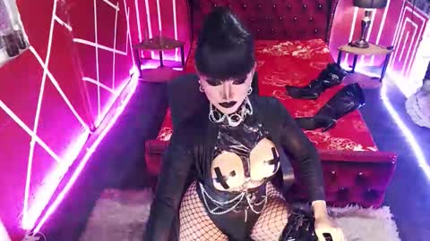 Snapshot of _hailyourqueenx chatting on 10.09.25 GoDDess Chloe online show from 10.09.25