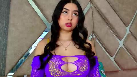 _hannahst online show from 11.21.25