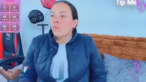 Snapshot of _honey1_ chatting on 11.20.25 Honey online show from 11.20.25