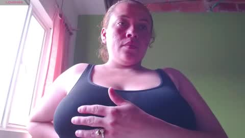 Snapshot of _honey1_ chatting on 02.17.26 Honey online show from 02.17.26