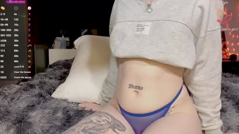 _horny_makima_ online show from 01.06.25