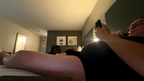 _hot_n_bothered_ online show from 12.23.25