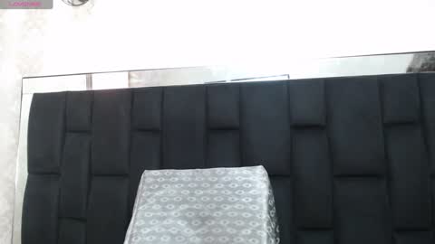 Snapshot of _isaabellaa chatting on 01.10.25 Isa online show from 01.10.25