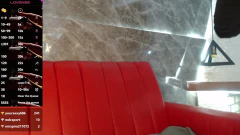 Snapshot of _isaabellaa chatting on 01.18.25 Isa online show from 01.18.25