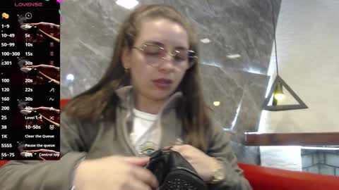 Snapshot of _isaabellaa chatting on 01.20.25 Isa online show from 01.20.25