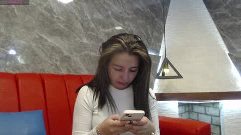 Snapshot of _isaabellaa chatting on 01.23.25 Isa online show from 01.23.25