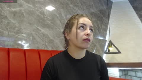 Snapshot of _isaabellaa chatting on 01.30.25 Isa online show from 01.30.25