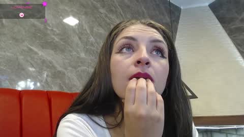 Snapshot of _isaabellaa chatting on 02.07.25 Isa online show from 02.07.25