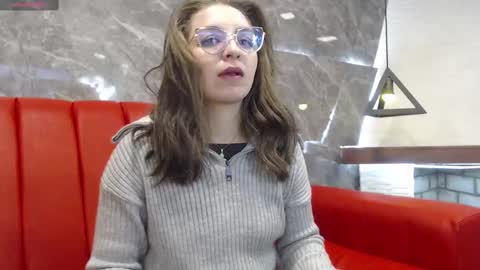 Snapshot of _isaabellaa chatting on 02.15.25 Isa online show from 02.15.25