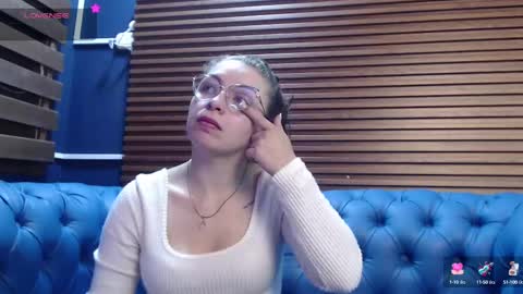 Snapshot of _isaabellaa chatting on 02.18.25 Isa online show from 02.18.25