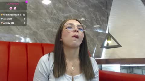 Snapshot of _isaabellaa chatting on 02.20.25 Isa online show from 02.20.25