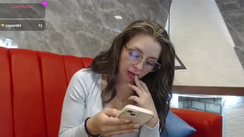 Snapshot of _isaabellaa chatting on 03.03.25 Isa online show from 03.03.25