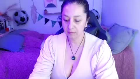 Snapshot of _isis74_ chatting on 06.27.26 Camila online show from 06.27.26