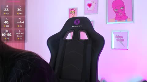 Snapshot of _ivanna_volk chatting on 09.23.25 Ivanna online show from 09.23.25