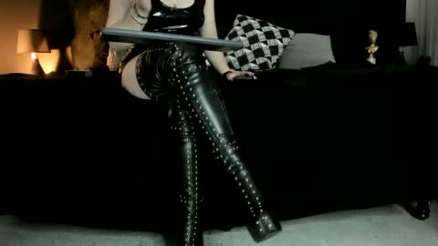 Miss Jade online show from 03.11.25