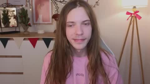 Snapshot of _jared_l chatting on 12.24.24 Jared online show from 12.24.24