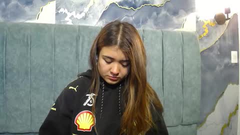 _jeessy online show from 11.11.25