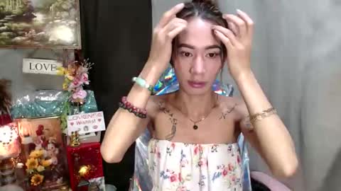 Snapshot of _jejebel chatting on 10.26.25 Maria online show from 10.26.25