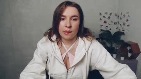 Snapshot of _julianaini_ chatting on 11.05.25 Jolia online show from 11.05.25