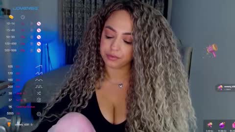 _just_a_queen_3 online show from 01.12.26