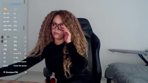 _just_a_queen_3 online show from 03.08.26