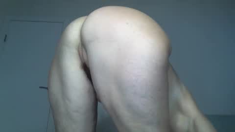 Snapshot of _kapelka_ chatting on 10.08.25 KAPELKA online show from 10.08.25