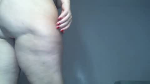 Snapshot of _kapelka_ chatting on 10.14.25 KAPELKA online show from 10.14.25