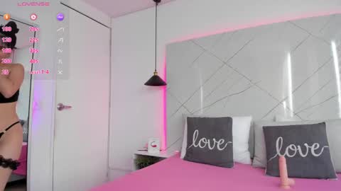 Snapshot of _kathya_mara chatting on 12.14.24 Kathya online show from 12.14.24