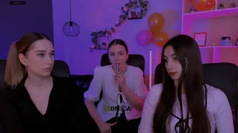 _kellykitten_ online show from 04.03.26