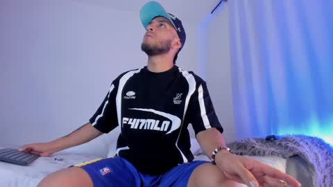    online show from 01.08.25