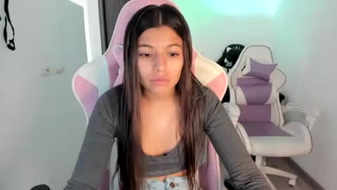 Snapshot of _khloe_sweet chatting on 10.04.25 khloe sweet online show from 10.04.25