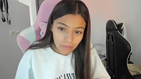 Snapshot of _khloe_sweet chatting on 10.08.25 khloe sweet online show from 10.08.25