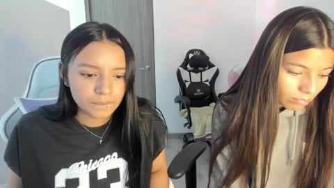 Snapshot of _khloe_sweet chatting on 10.22.25 khloe sweet online show from 10.22.25