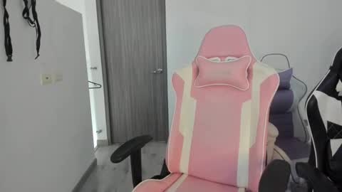 Snapshot of _khloe_sweet chatting on 11.09.25 khloe sweet online show from 11.09.25