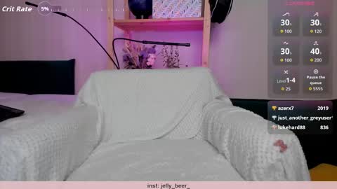 Snapshot of _kiki_pie chatting on 10.09.25 Kiara 0100 - 0700 UTC almost every day online show from 10.09.25