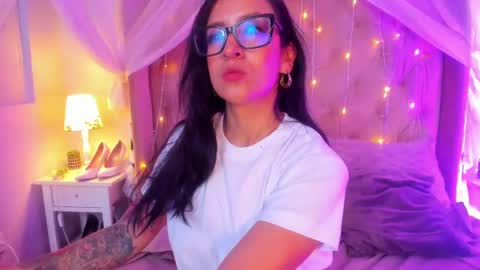 Kiraaaa 0 online show from 02.24.25