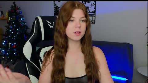 Snapshot of _kirieshka chatting on 12.22.24 Molly Emily online show from 12.22.24