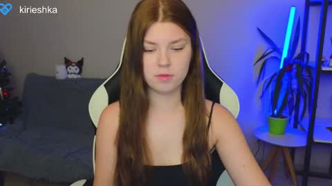 Snapshot of _kirieshka chatting on 12.26.24 Molly Emily online show from 12.26.24