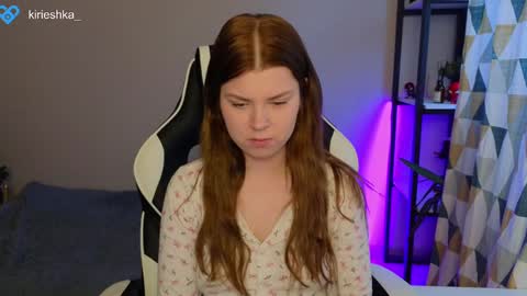 Snapshot of _kirieshka chatting on 01.05.25 Molly Emily online show from 01.05.25