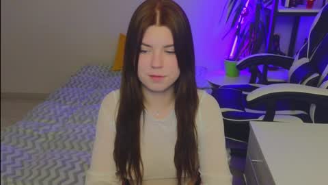 Snapshot of _kirieshka chatting on 01.15.25 Molly Emily online show from 01.15.25