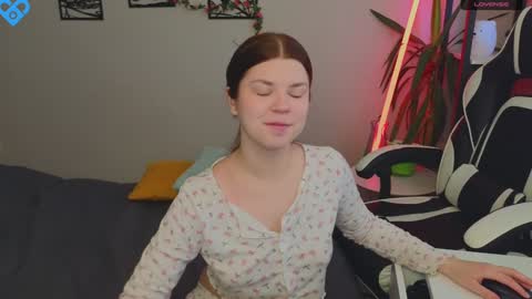 Snapshot of _kirieshka chatting on 01.22.25 Molly Emily online show from 01.22.25