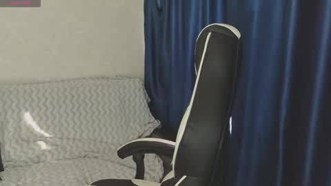 Snapshot of _kirieshka chatting on 09.16.25 Molly Emily online show from 09.16.25