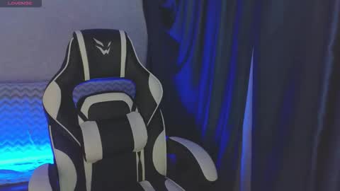 Snapshot of _kirieshka chatting on 09.17.25 Molly Emily online show from 09.17.25