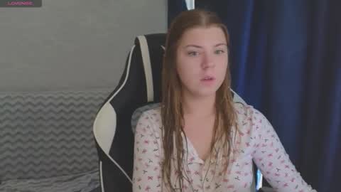 Snapshot of _kirieshka chatting on 09.24.25 Molly Emily online show from 09.24.25