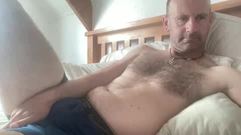 Kiwi online show from 11.21.25