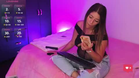  kloee  online show from 09.11.25