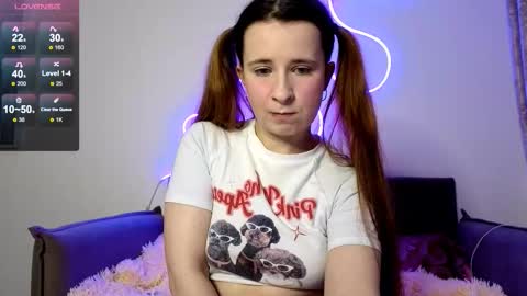 Snapshot of _kylle_ chatting on 11.03.25 _kylle_ online show from 11.03.25