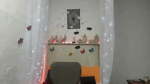 SANDRA online show from 10.31.25